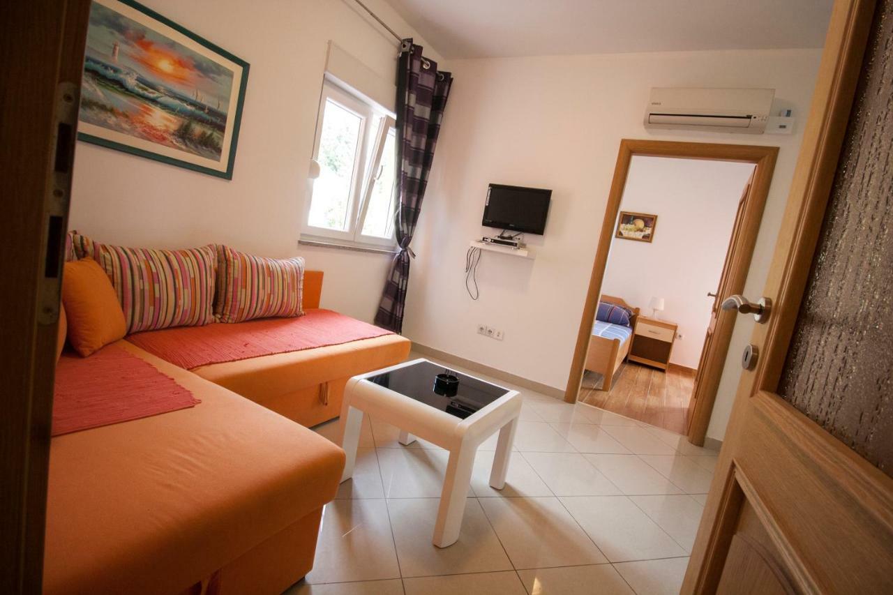 Apartments Knezovic Gradac  Exterior foto
