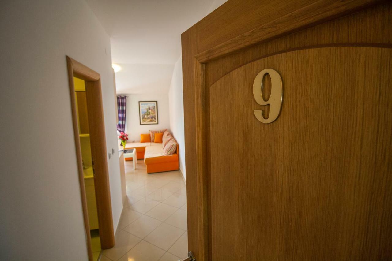 Apartments Knezovic Gradac  Exterior foto